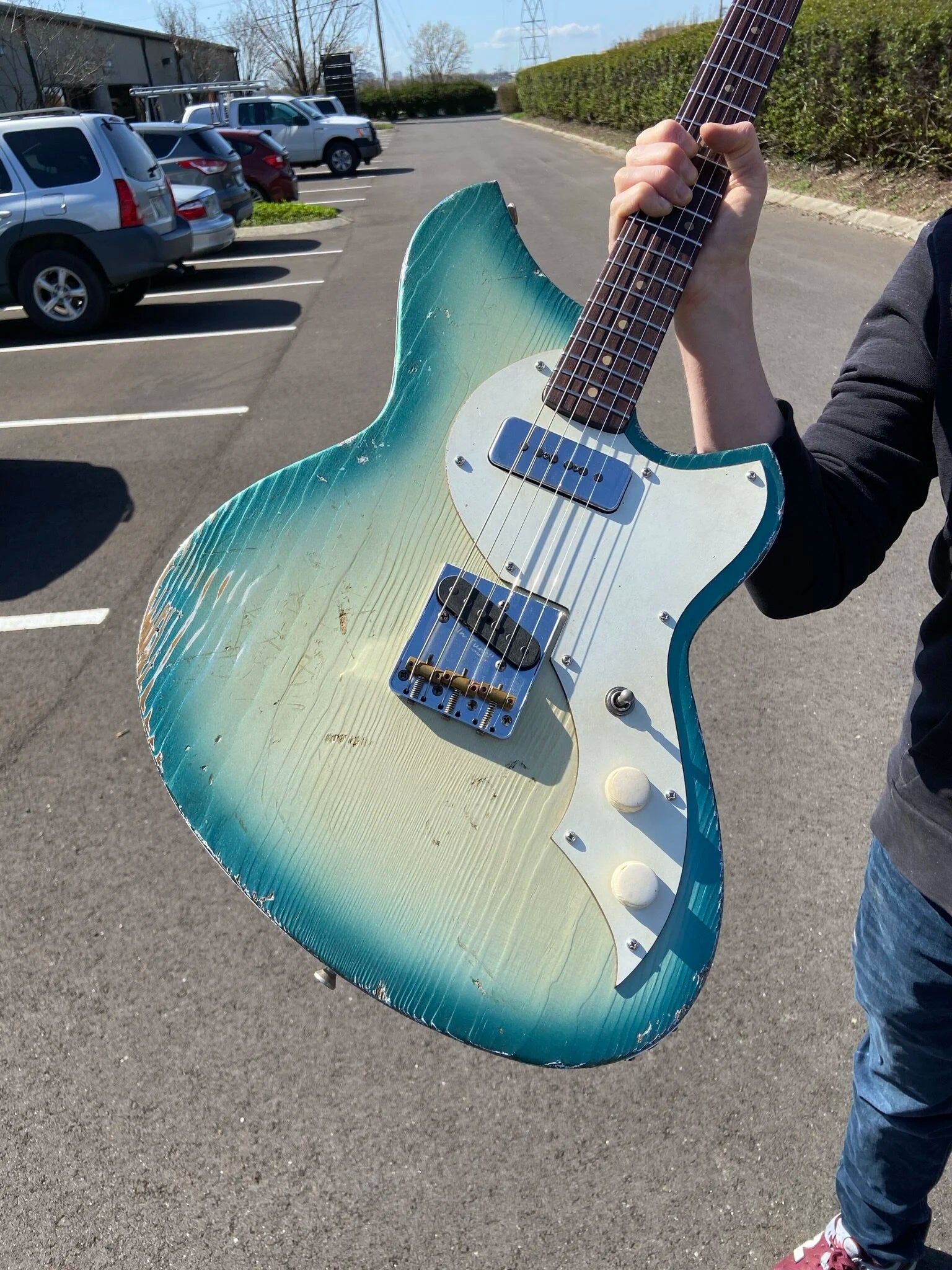 NOVO SIGNATURE MIRIS T - Aged Pelham Blue Burst – Novo Guitars
