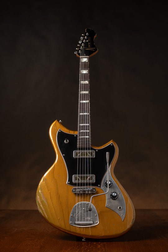 SERUS J - Custom - Gold Top Gold | Dealer Stock