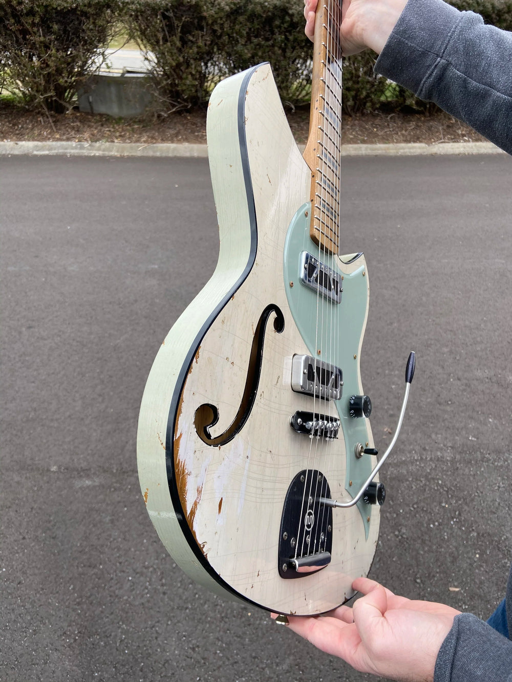 NOVO SIGNATURE MIRIS J - Mary Kaye White w/ Surf Mary back