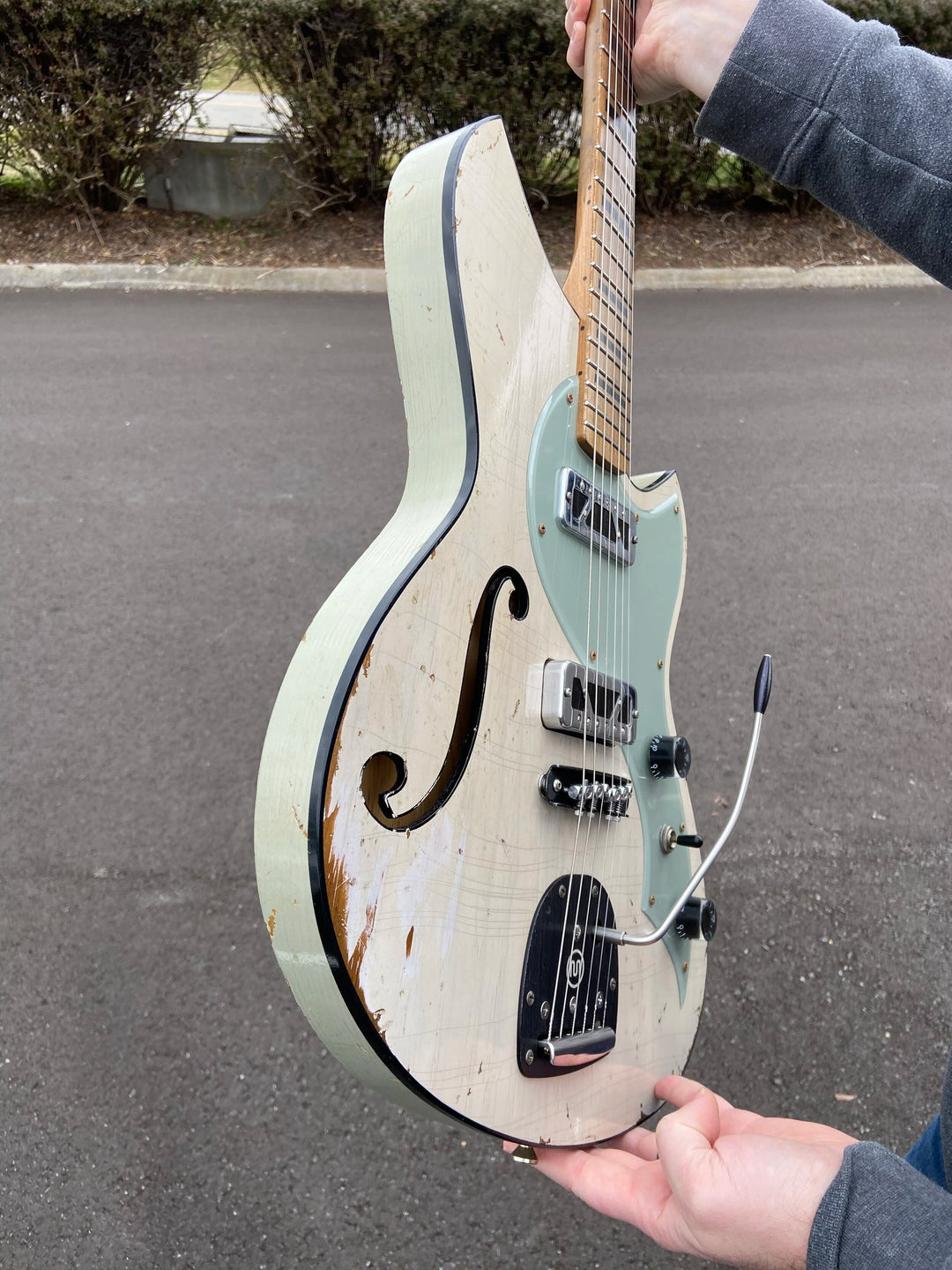 NOVO SIGNATURE MIRIS J - Mary Kaye White w/ Surf Mary back
