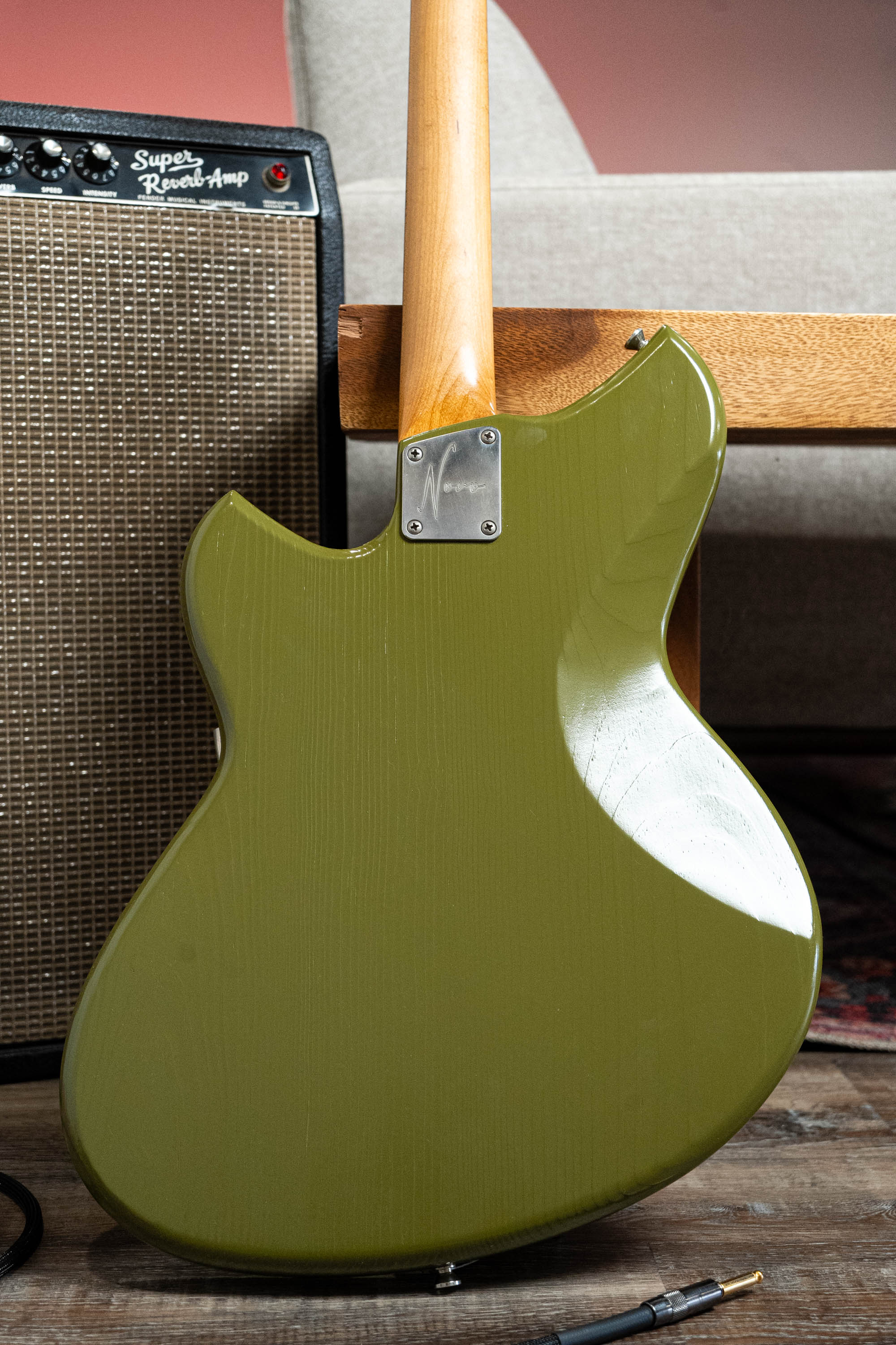 Novo Serus J in Uffington Green – Novo Guitars