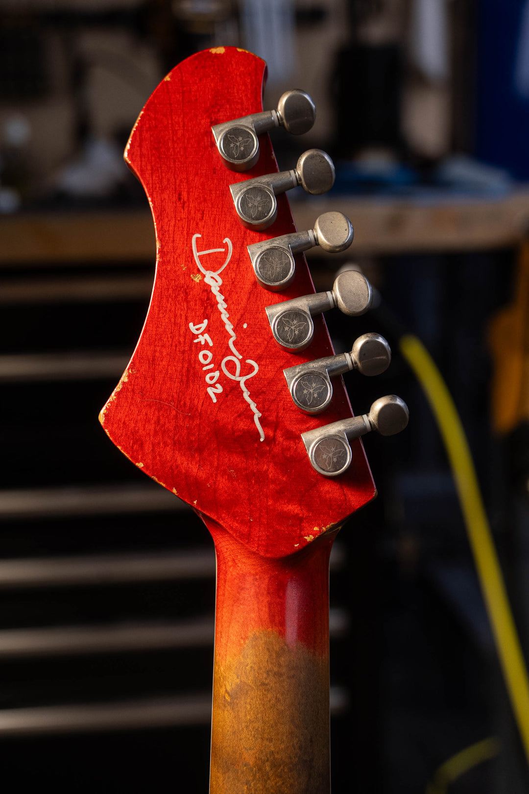 Signature Miris H2 - Fire Glow
