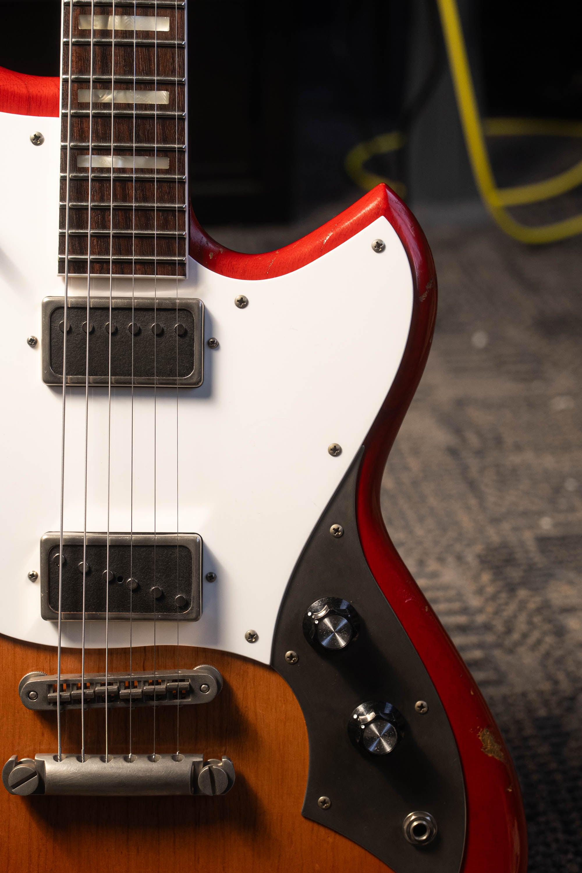 Signature Miris H2 - Fire Glow – Novo Guitars