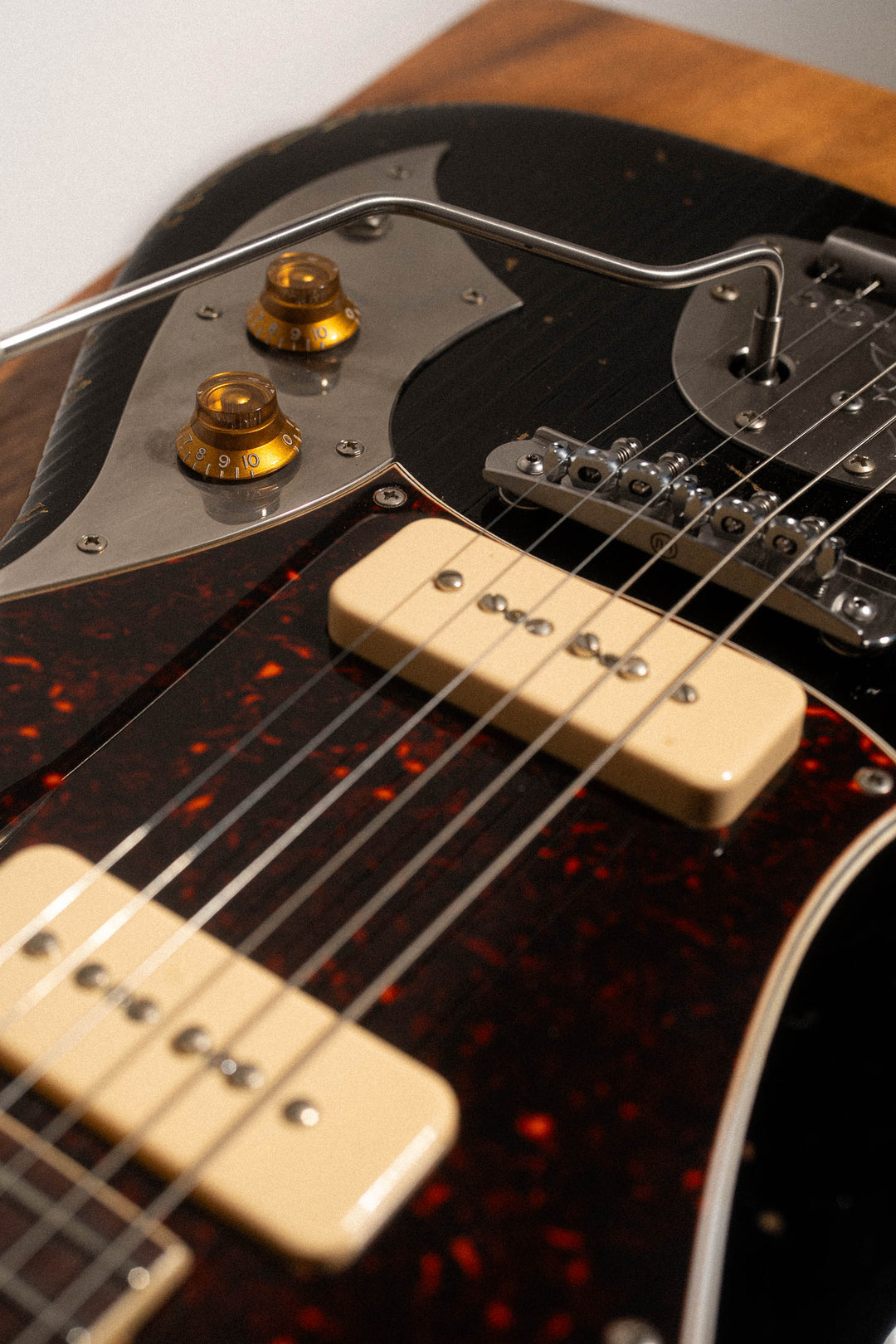 Serus J - Bull Black over '64 3-Tone Burst | From the Bench
