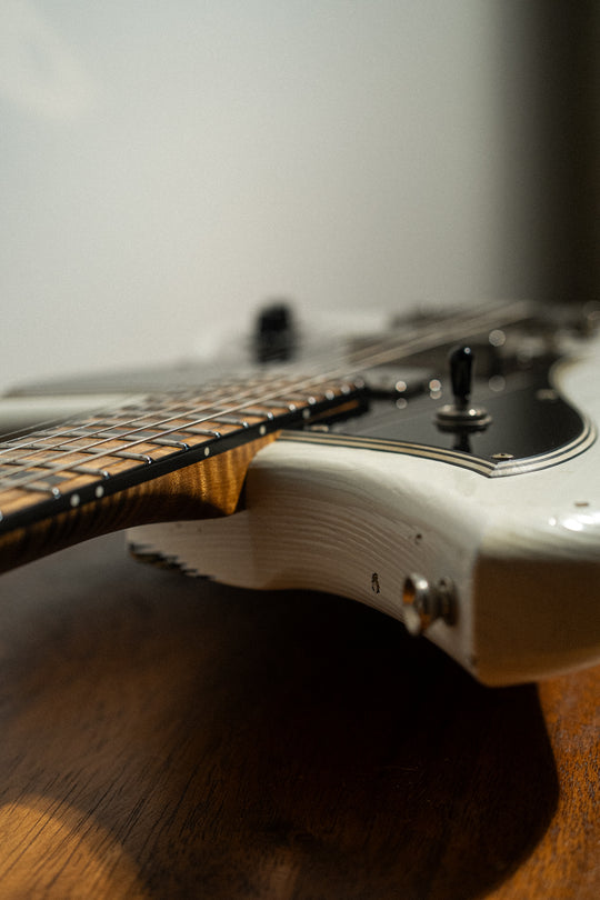 SERUS H2 - Olympic White over '64 3-Tone Burst | From The Bench