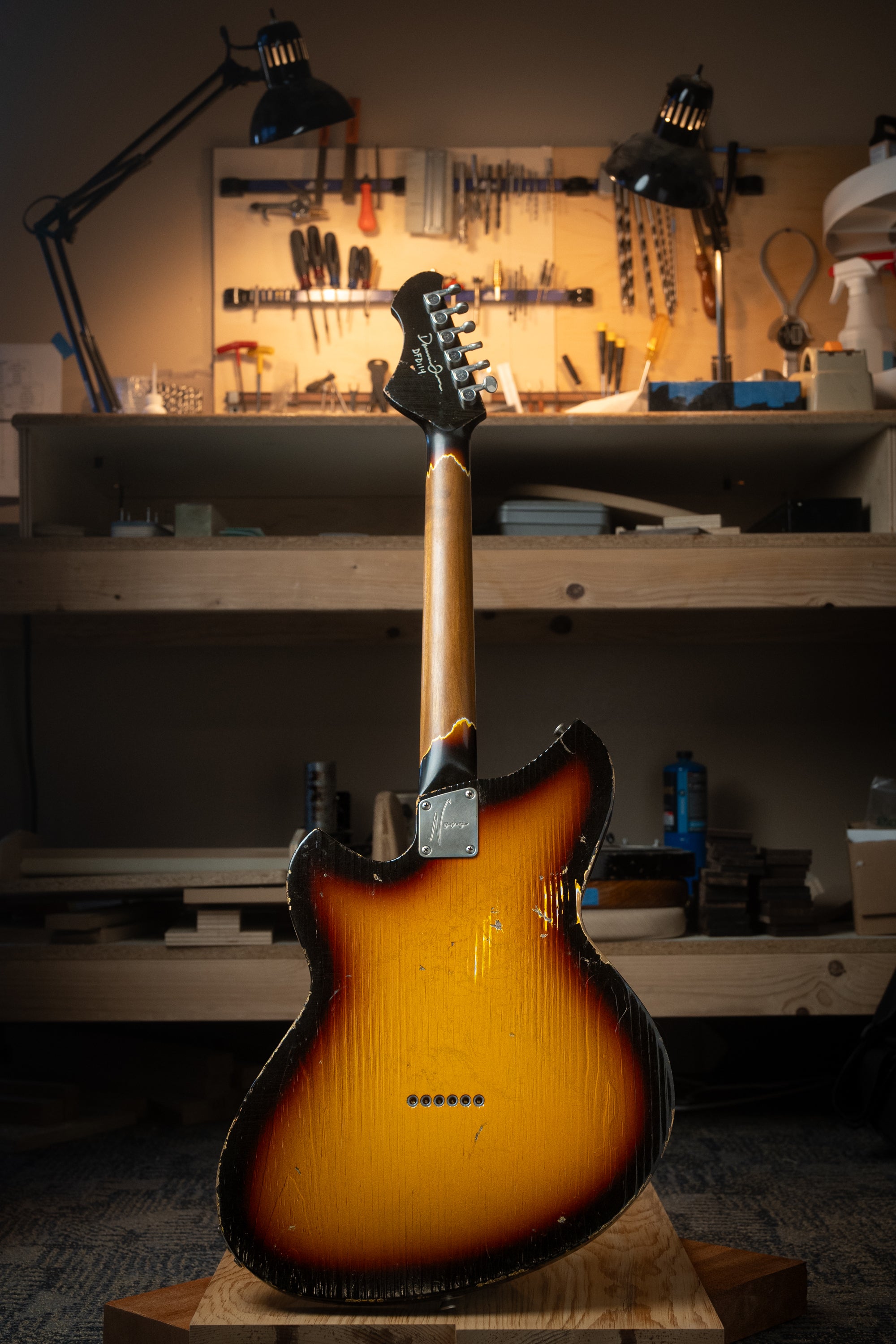 Signature SERUS TC - TV Burst | NAMM 26 – Novo Guitars