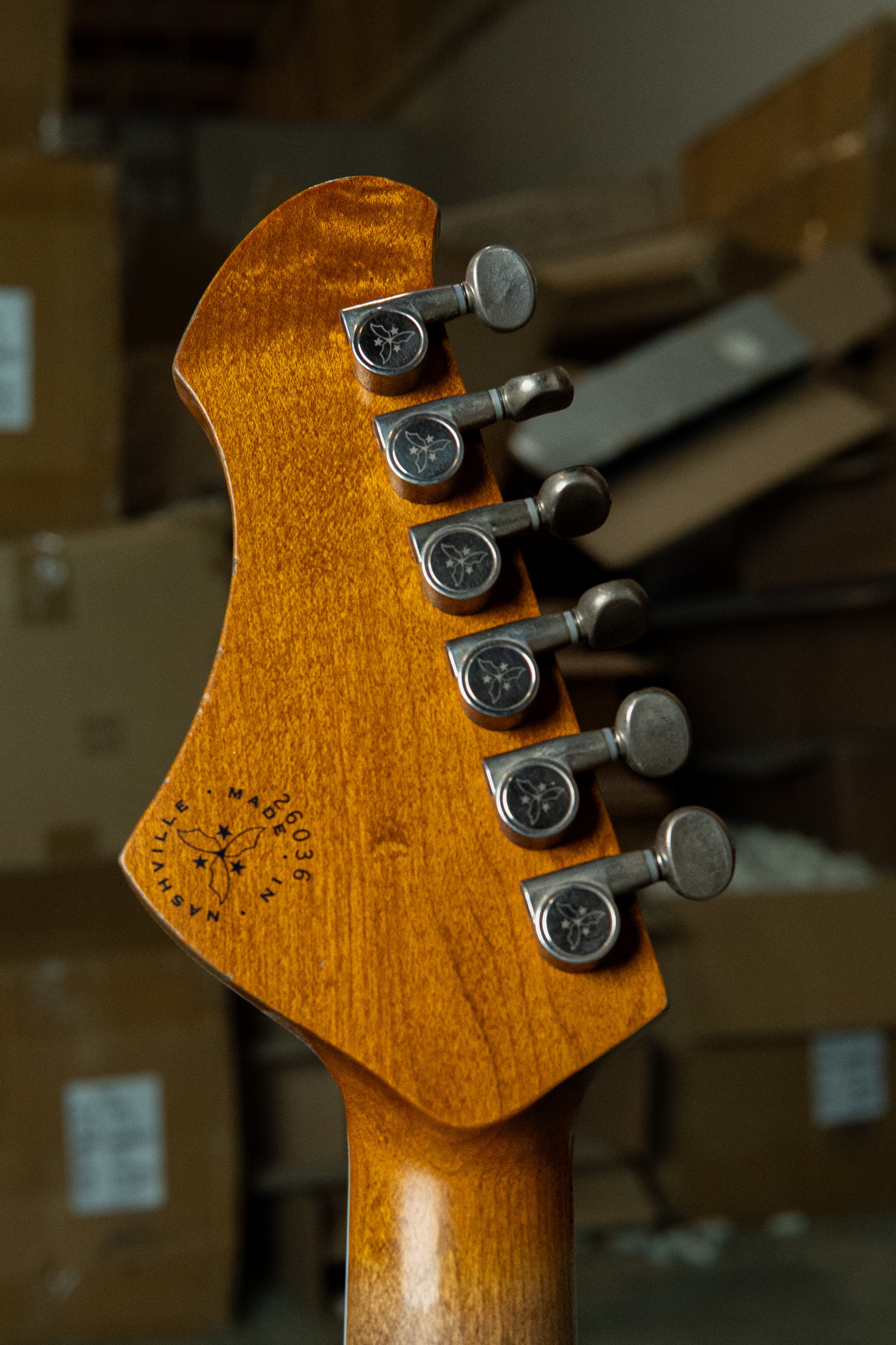 Maple Top MIRIS JHH - Amber Burst | NAMM 26 – Novo Guitars