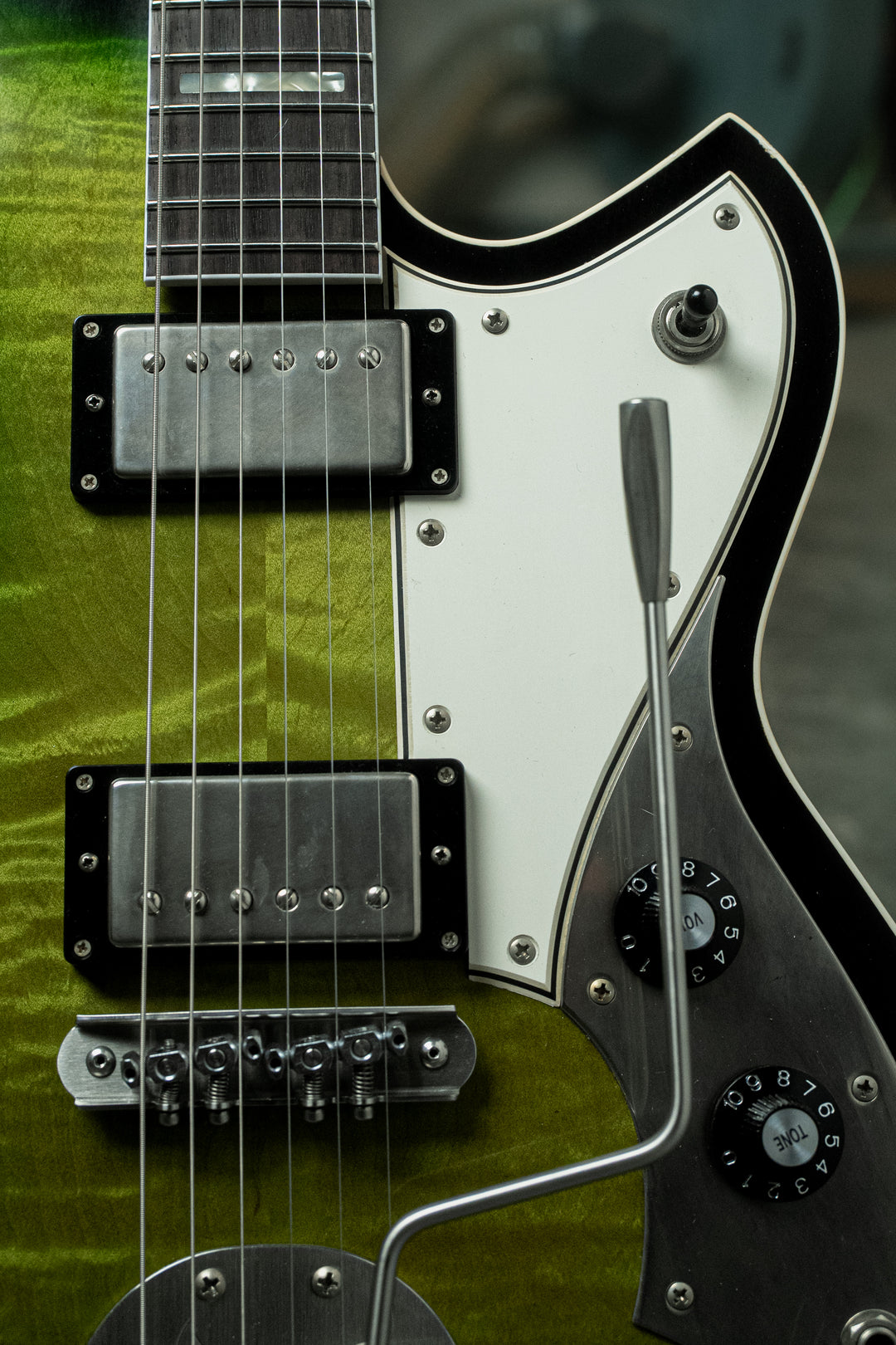 Maple Top MIRIS JHH - Cat's Eye Burst | NAMM 26