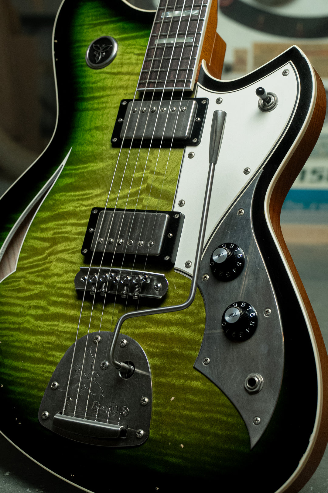 Maple Top MIRIS JHH - Cat's Eye Burst | NAMM 26