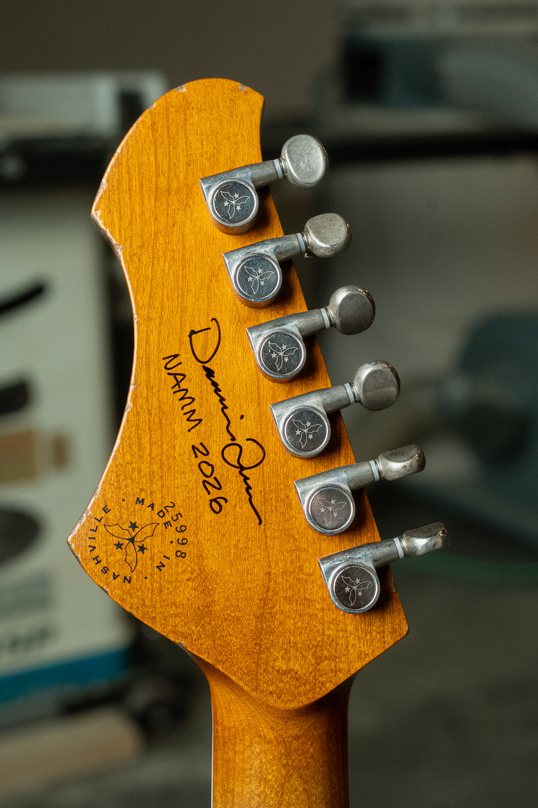 Maple Top MIRIS JHH - Cat's Eye Burst | NAMM 26