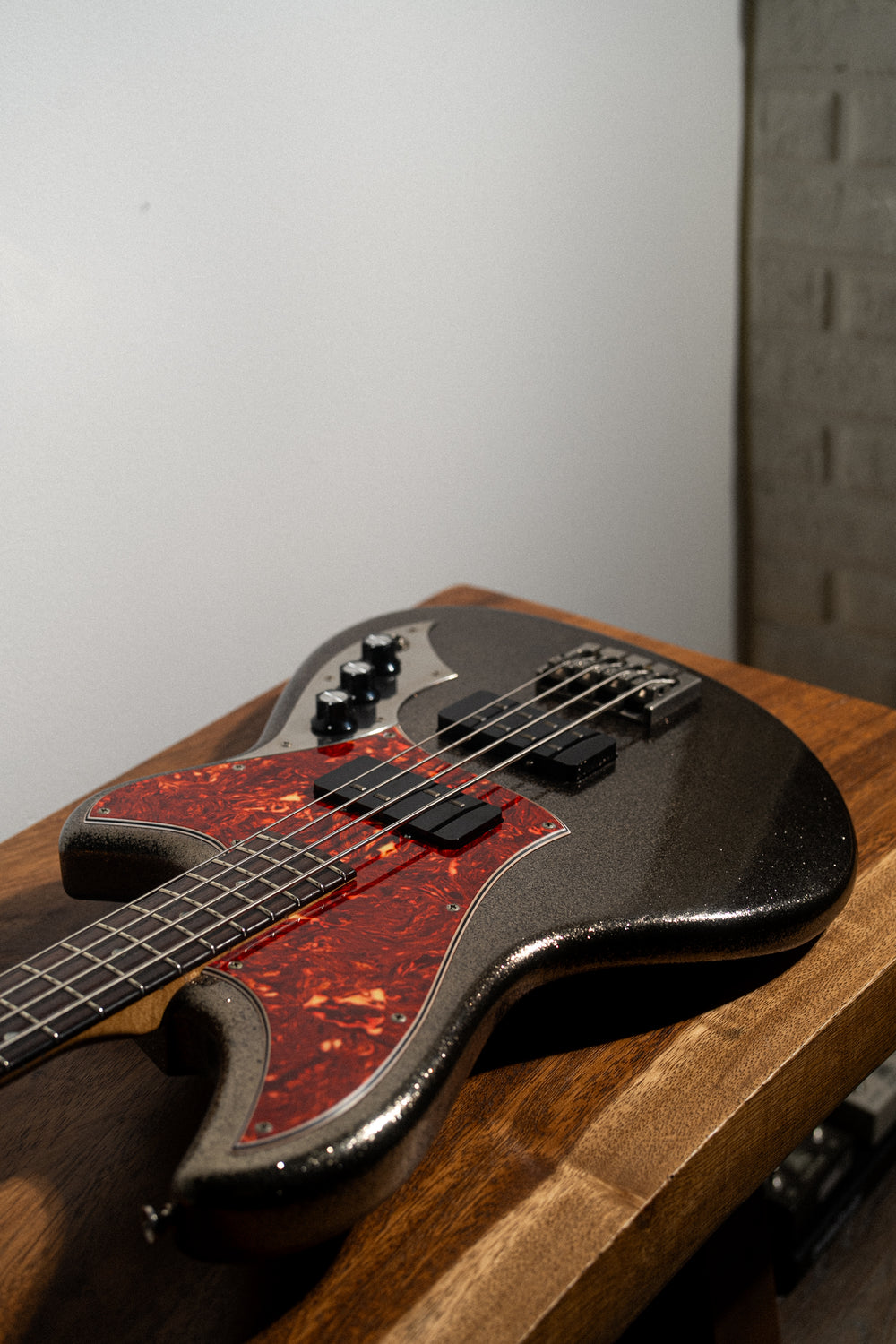 Ivorus - Charcoal Sparkle | From the Bench