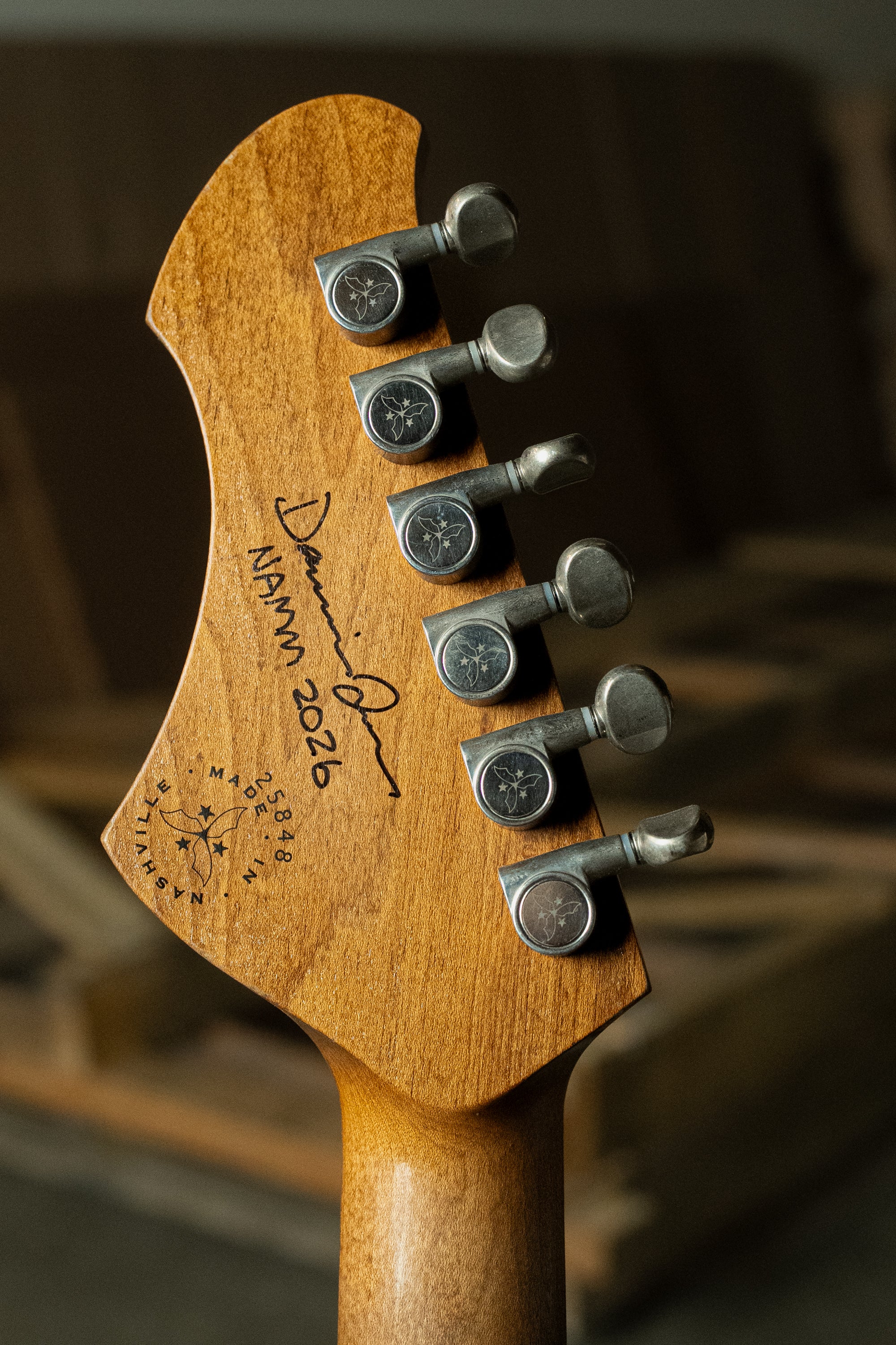 SERUS J - Mayan Burst | NAMM 26 – Novo Guitars
