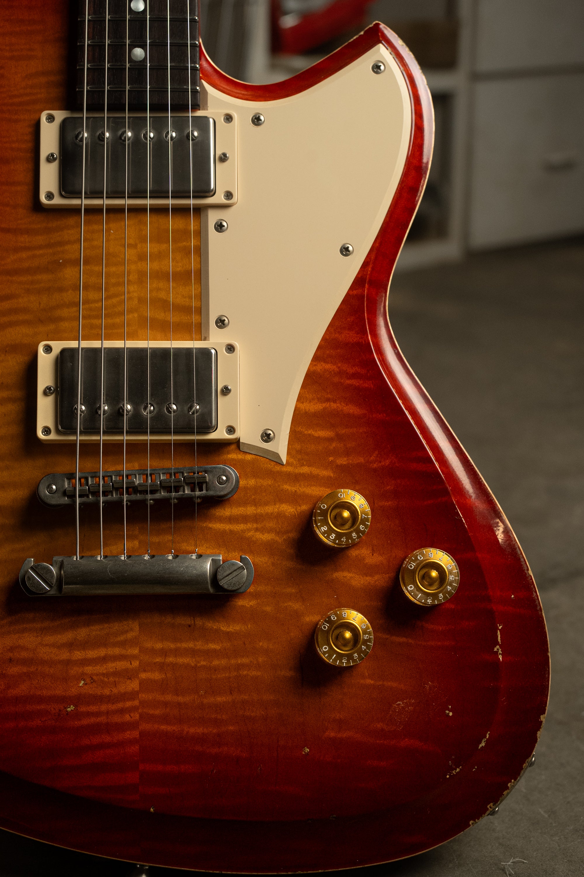 CHAMBERED SERUS H2 | DEALER LTD – Novo Guitars