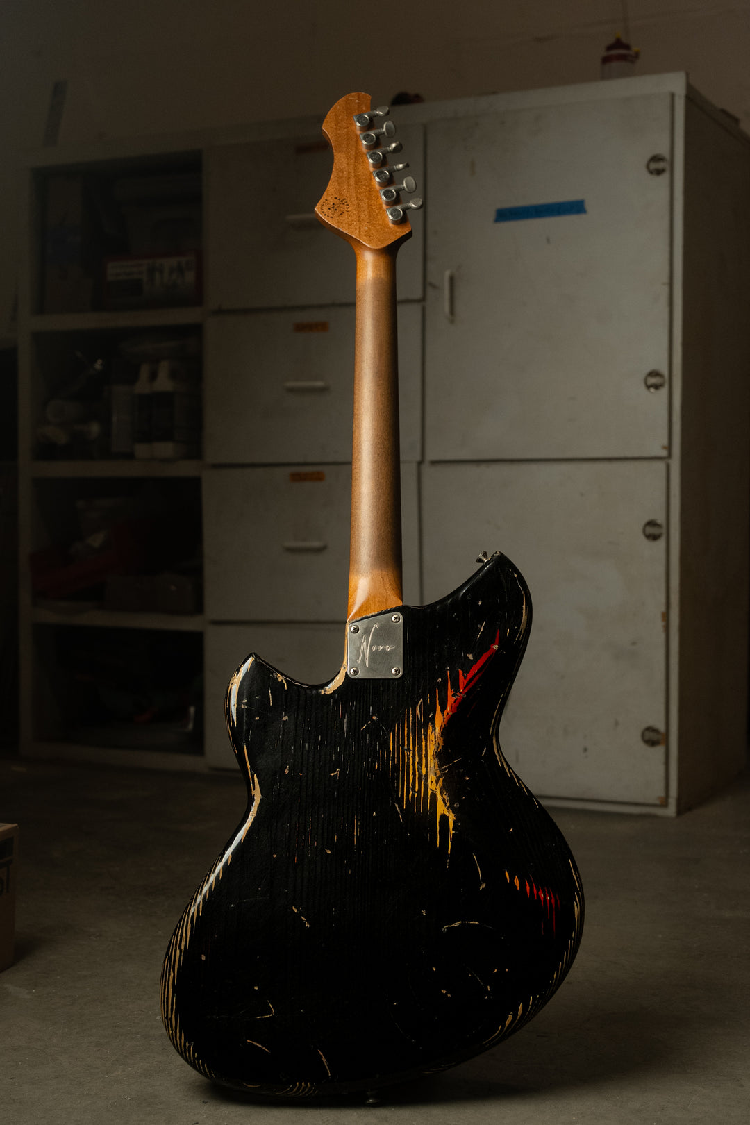 SERUS J - Bull Black over '64 3-Tone Burst | NAMM 26