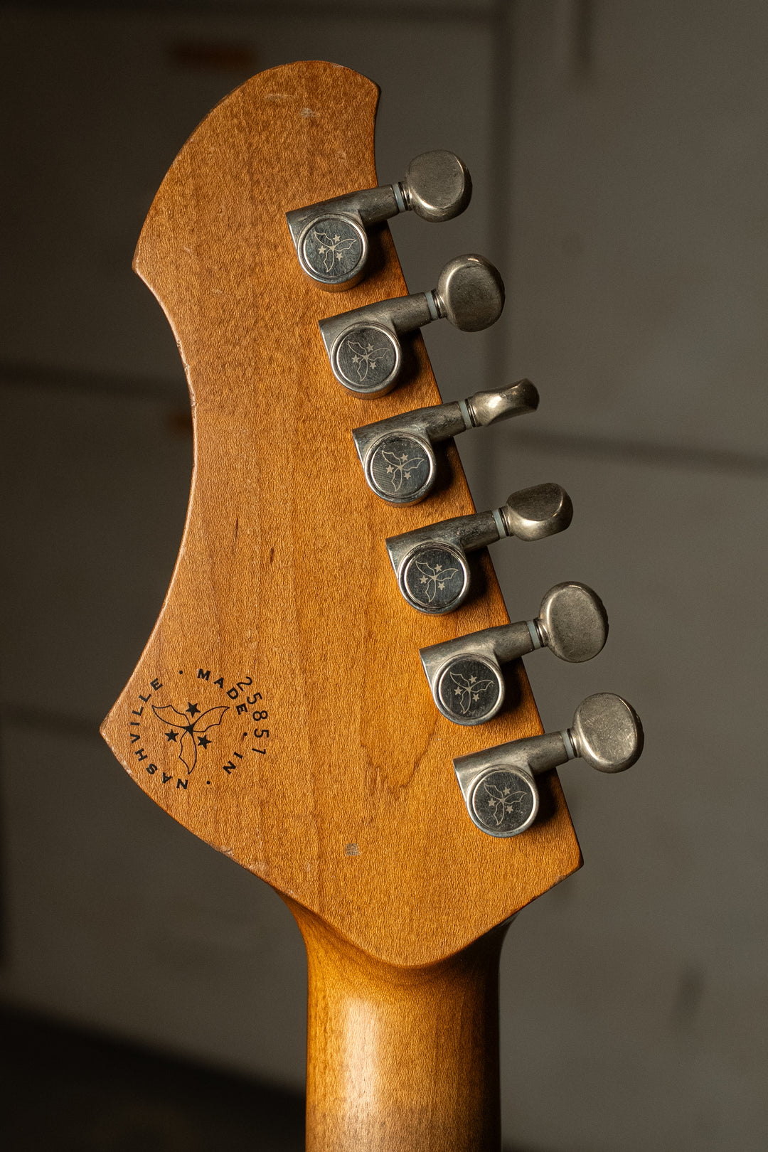 SERUS J - Bull Black over '64 3-Tone Burst | NAMM 26