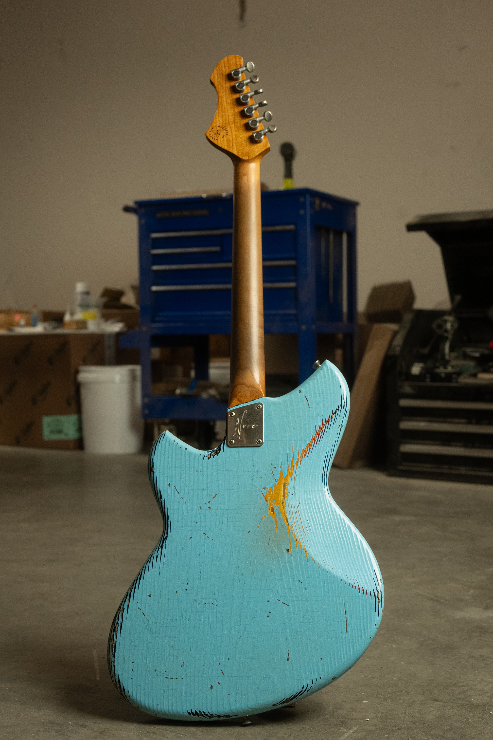 SERUS J - Daphne Blue over '64 3-Tone Burst | NAMM 26 – Novo Guitars