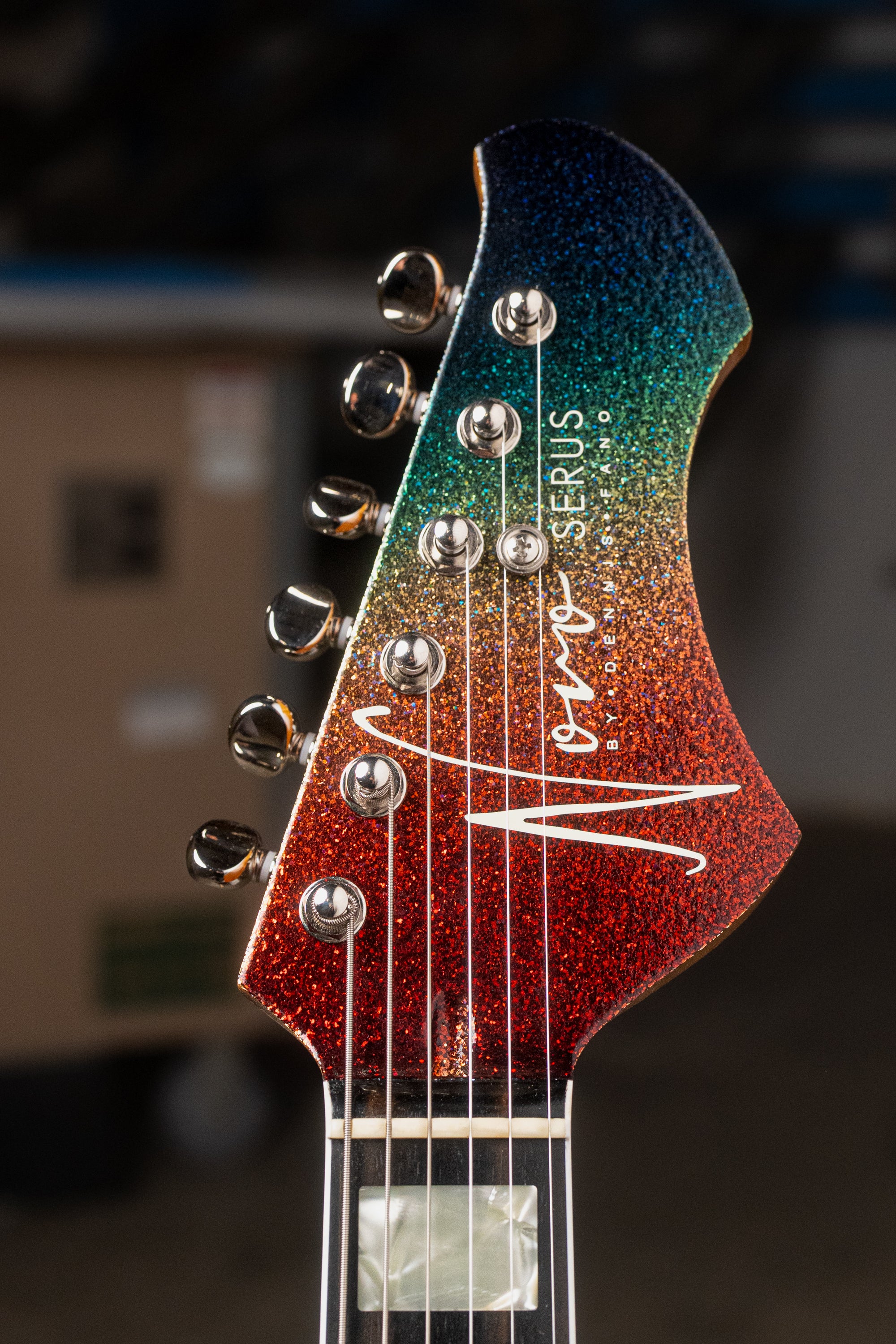 Signature SERUS J - Dark Side Sparkle | NAMM 26 – Novo Guitars