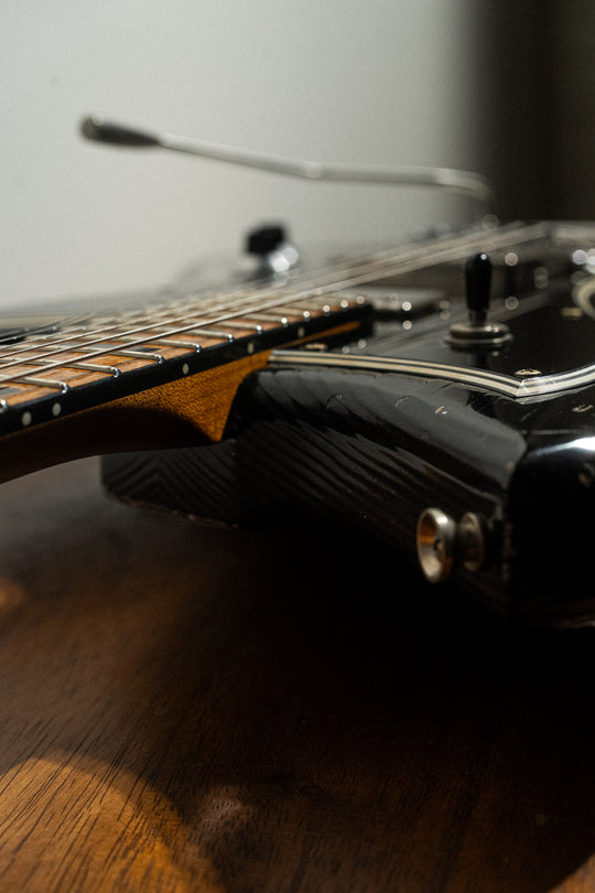 SERUS JHH - Bull Black | From the Bench