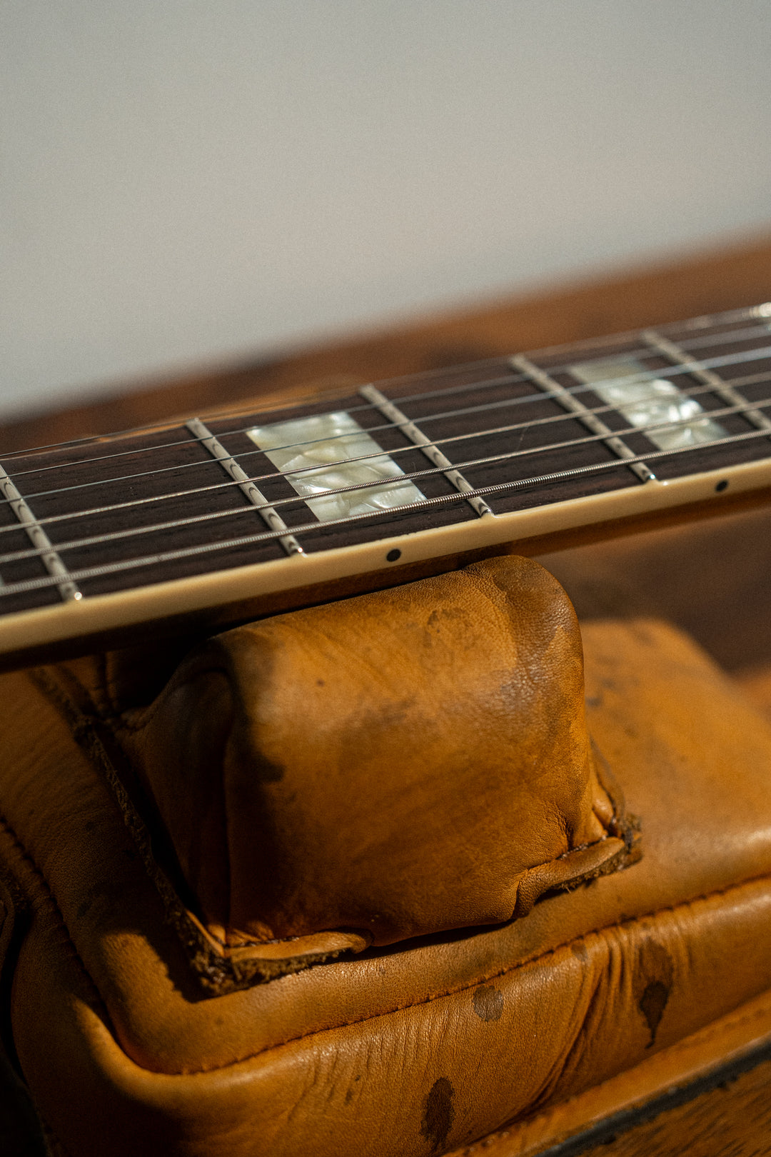 SERUS J - Bull Black over '64 3-Tone Burst | From The Bench