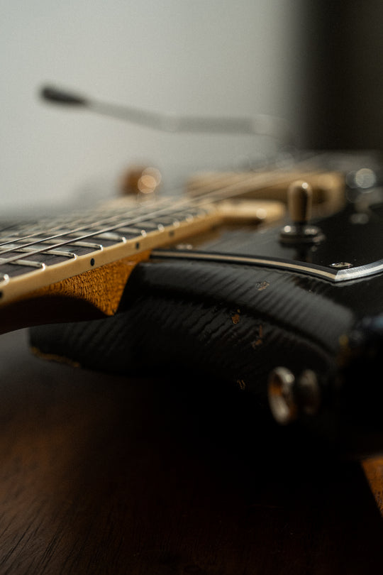 SERUS J - Bull Black over '64 3-Tone Burst | From The Bench