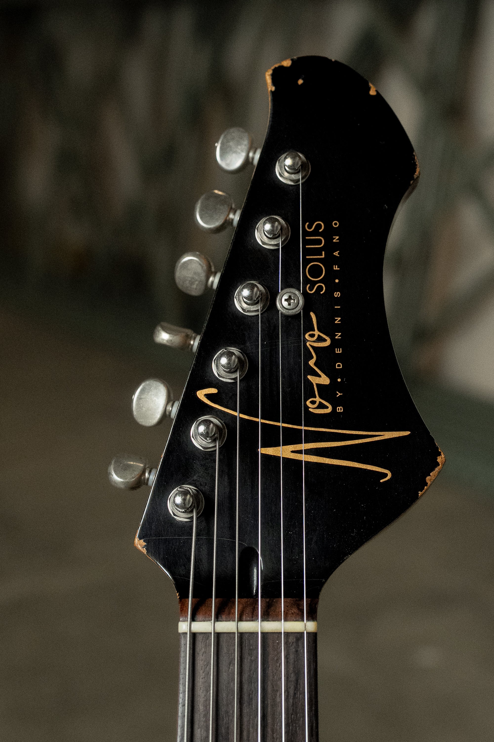 SOLUS H2 - Aged Pelham Blue | NAMM 26 – Novo Guitars