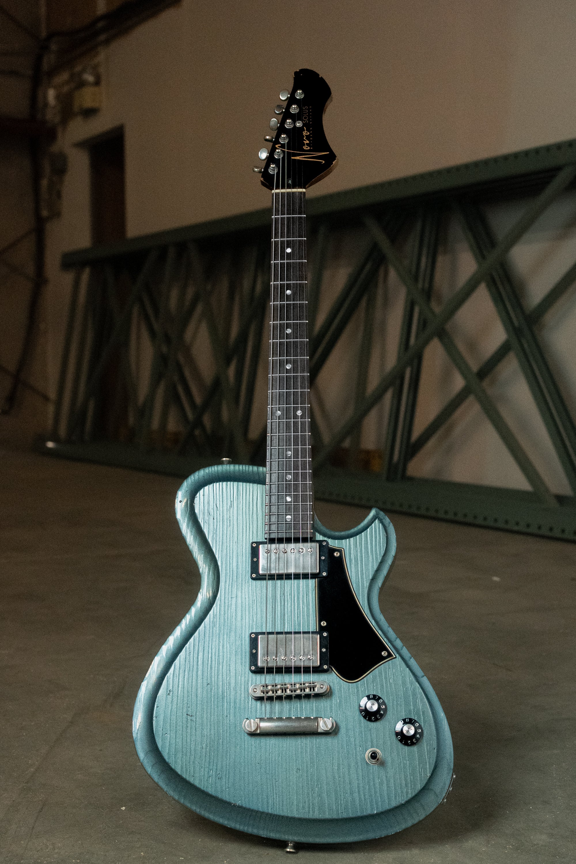 SOLUS H2 - Aged Pelham Blue | NAMM 26 – Novo Guitars