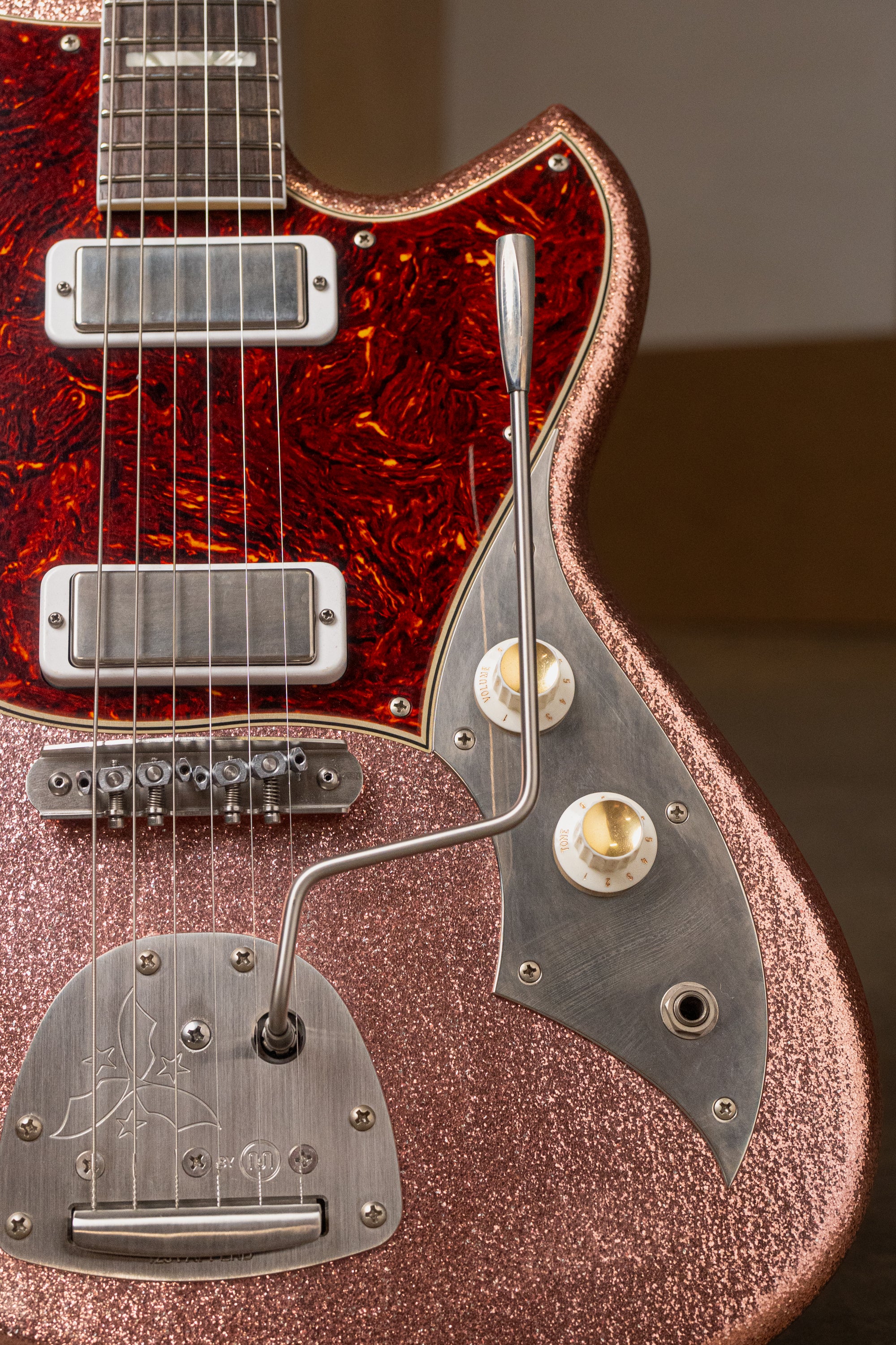 SERUS J - Burgundy Sparkle | NAMM 26 – Novo Guitars