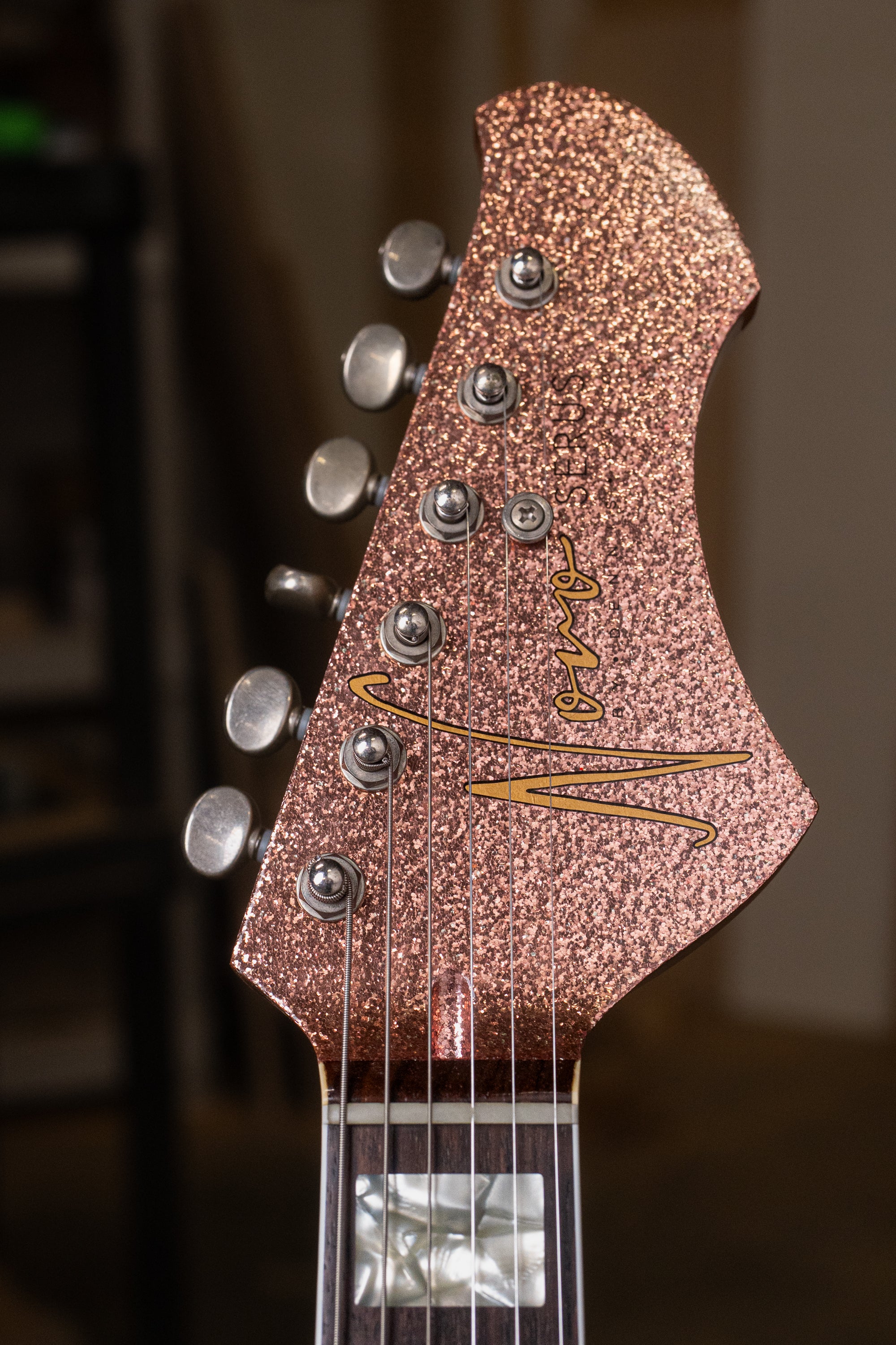 SERUS J - Burgundy Sparkle | NAMM 26 – Novo Guitars