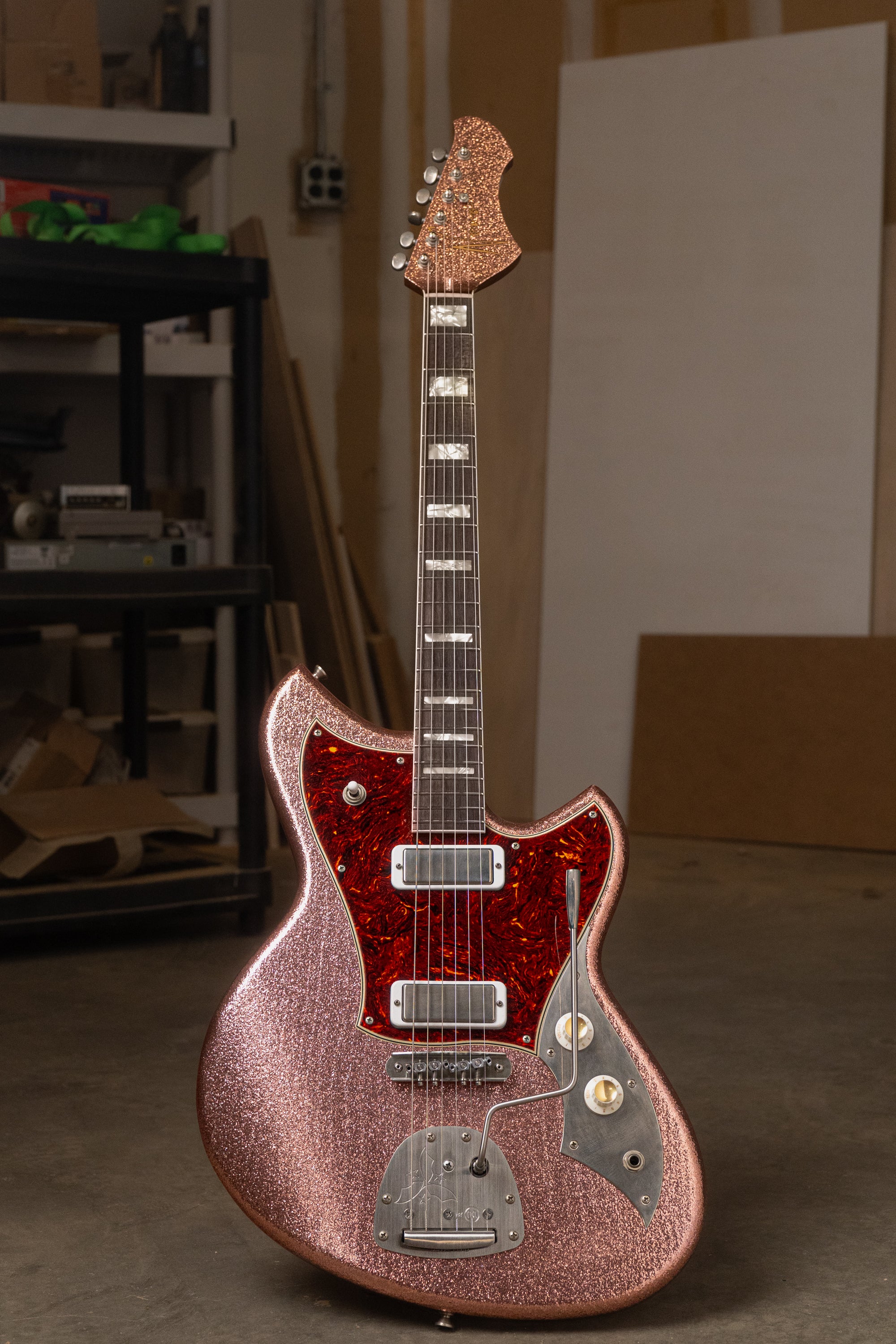 SERUS J - Burgundy Sparkle | NAMM 26 – Novo Guitars