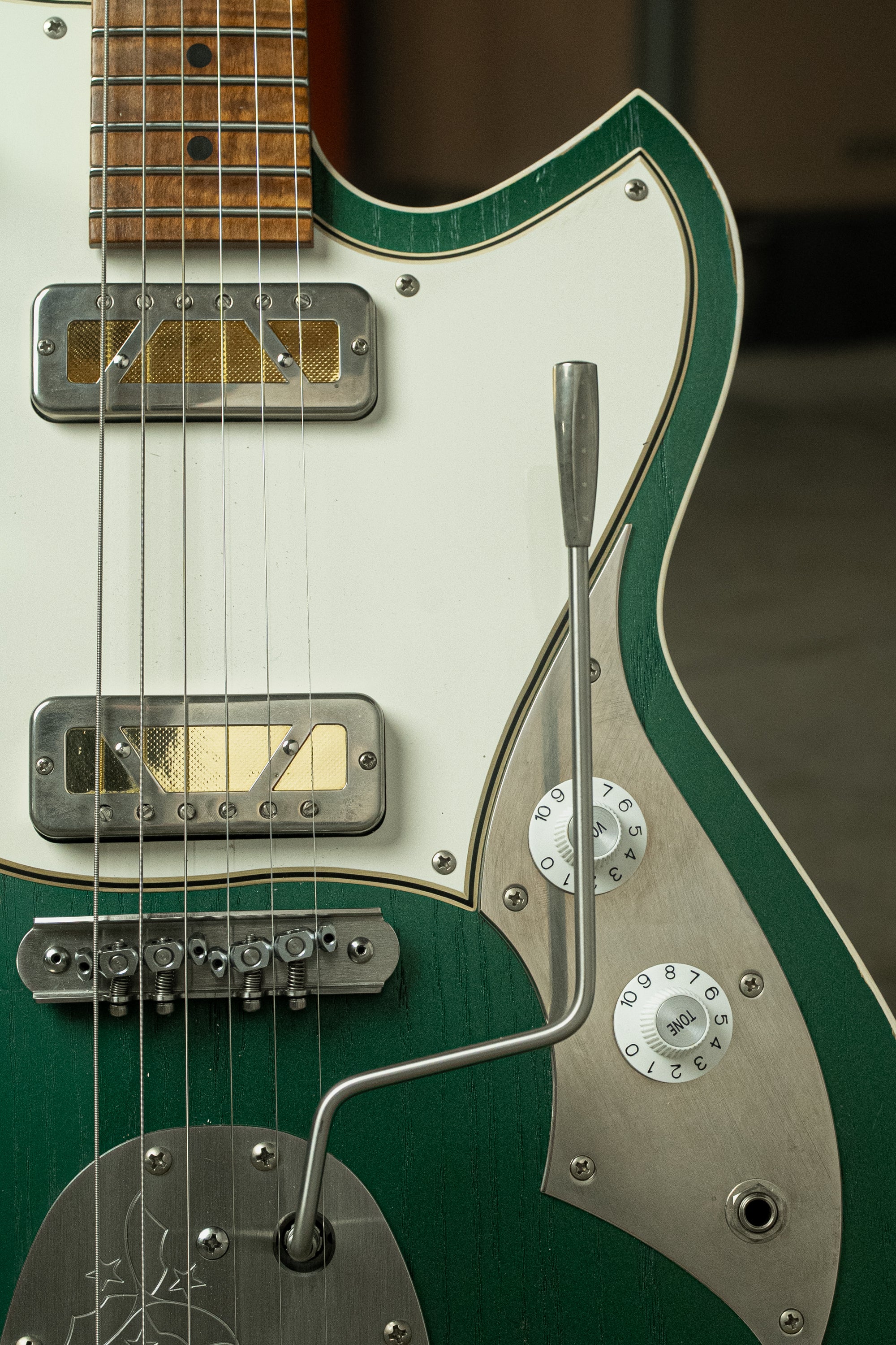 MIRIS J - Sherwood Green | NAMM 26 – Novo Guitars