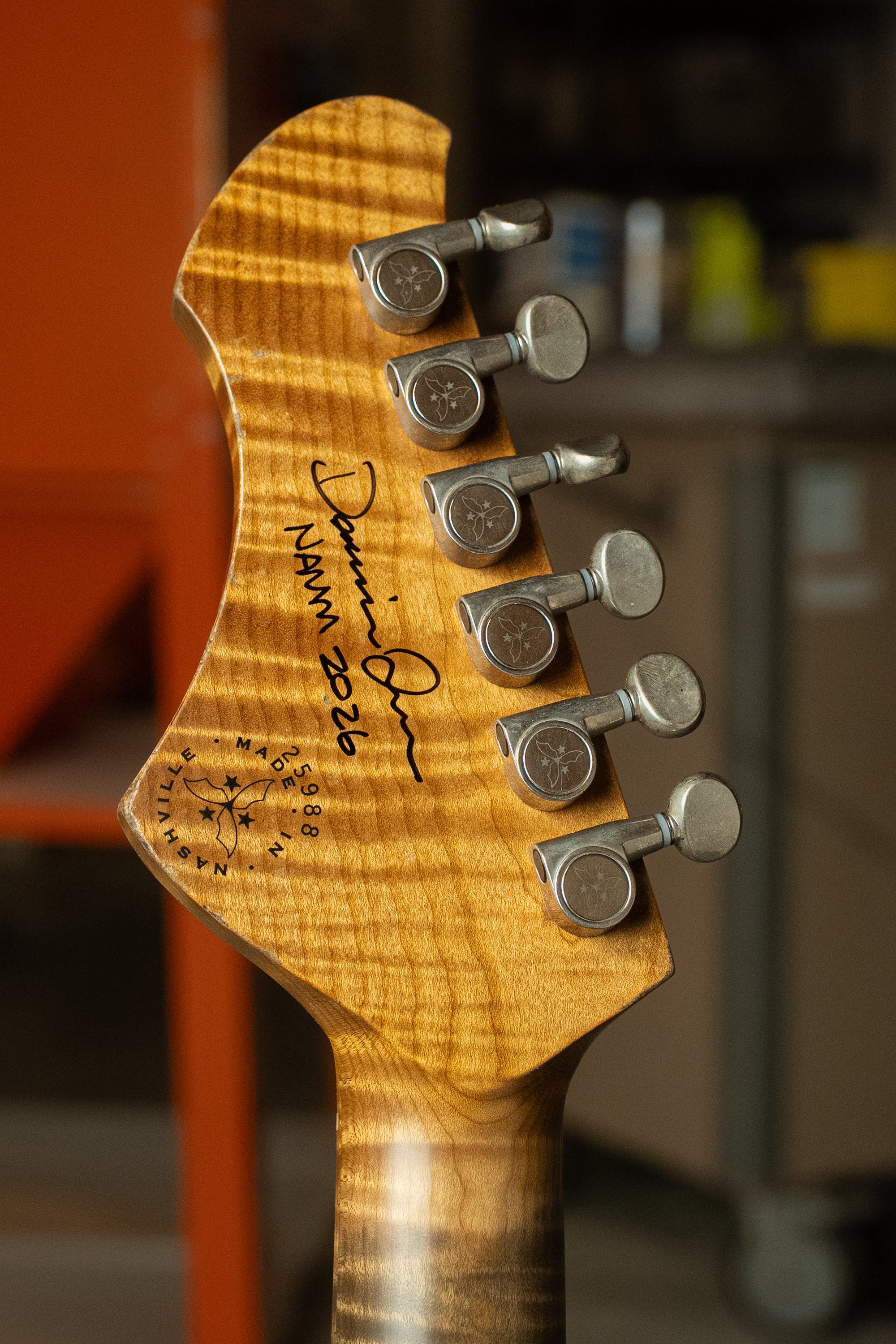 MIRIS J - Sherwood Green | NAMM 26 – Novo Guitars