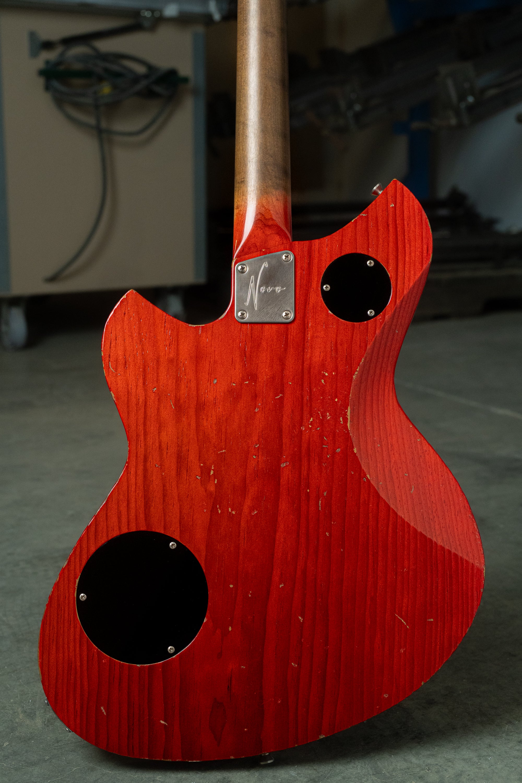 CHAMBERED SERUS H2 | DEALER LTD – Novo Guitars