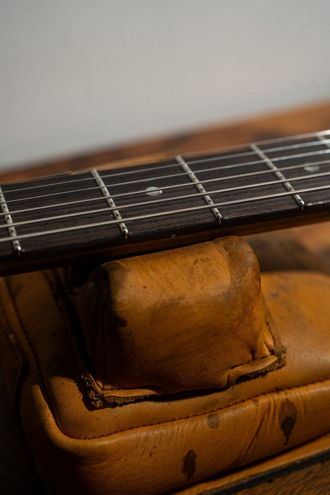 SERUS J Baritone - Bull Black over '64 3-Tone Burst | From The Bench