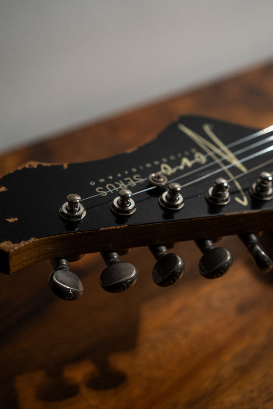 SERUS J Baritone - Bull Black over '64 3-Tone Burst | From The Bench