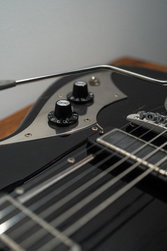 SERUS J Baritone - Bull Black over '64 3-Tone Burst | From The Bench