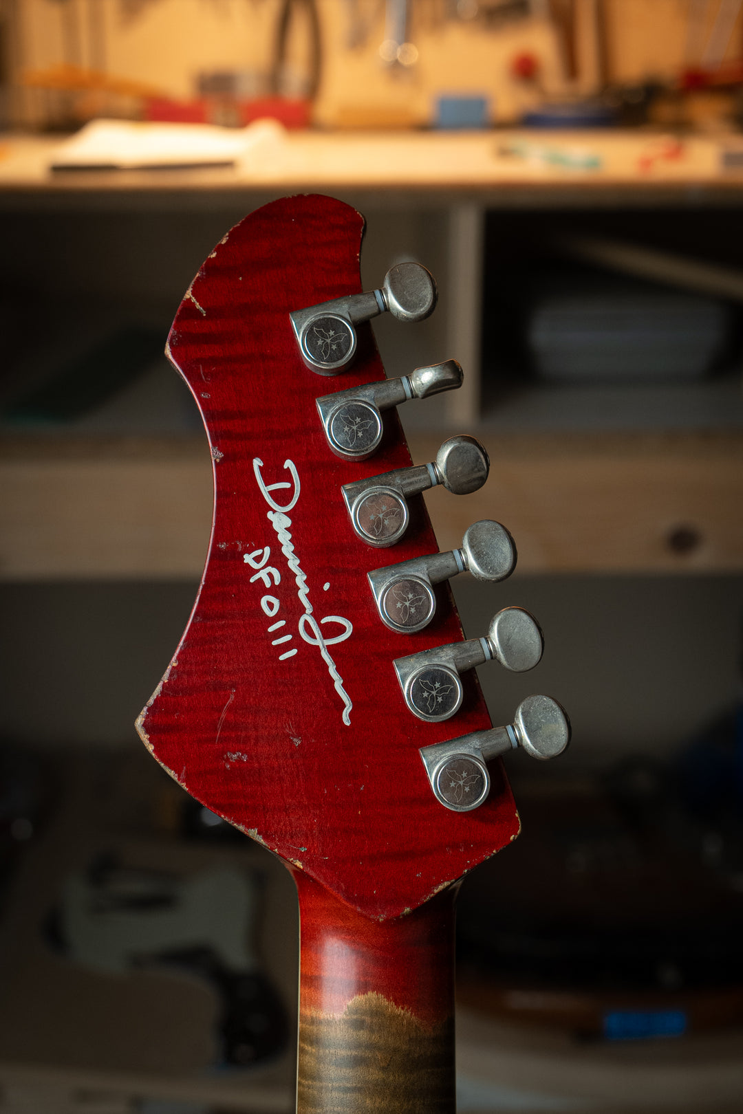 Signature IDRIS H1 - Faded Cherry Burst | NAMM 26