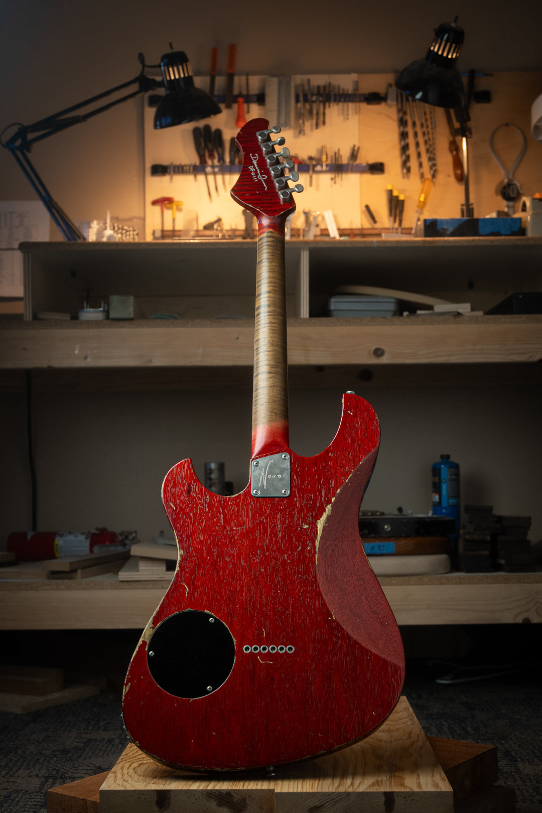 Signature IDRIS H1 - Faded Cherry Burst | NAMM 26