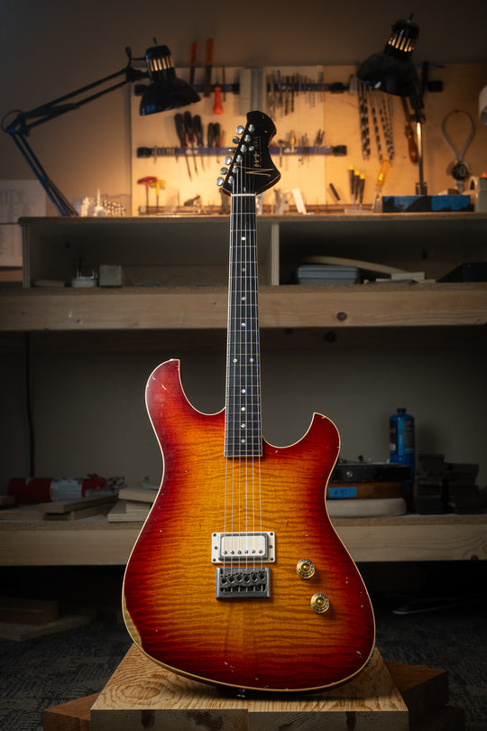 Signature IDRIS H1 - Faded Cherry Burst | NAMM 26
