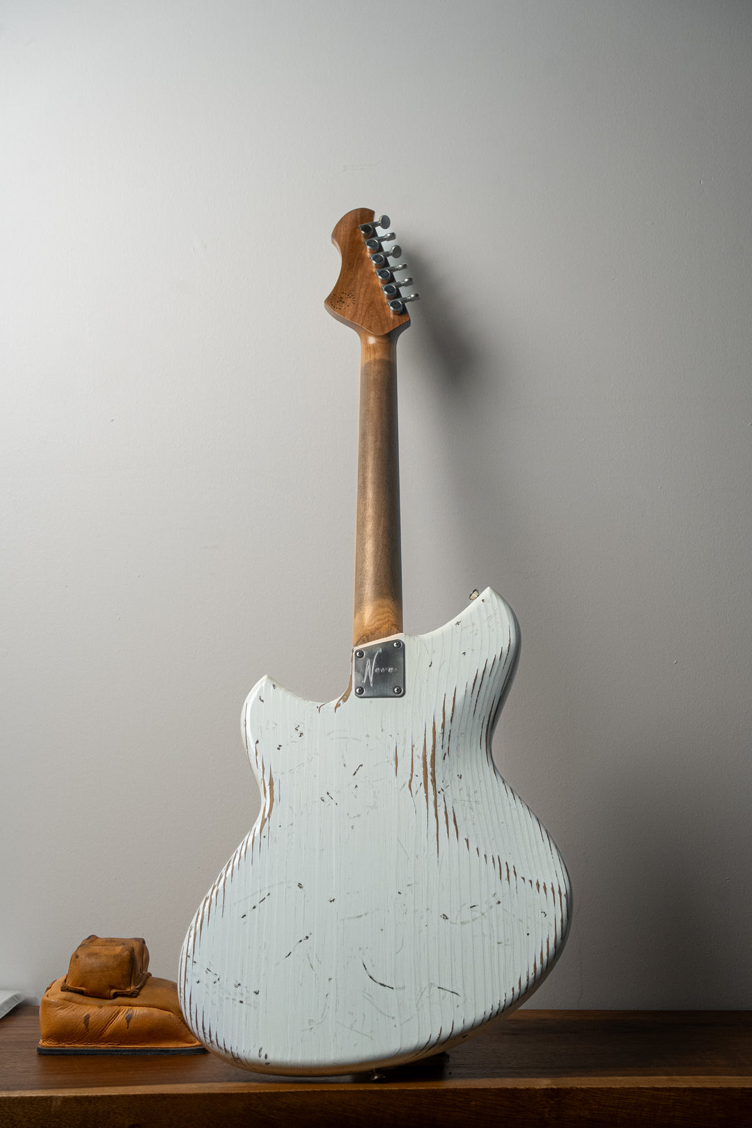 SERUS J - Olympic White | From The Bench