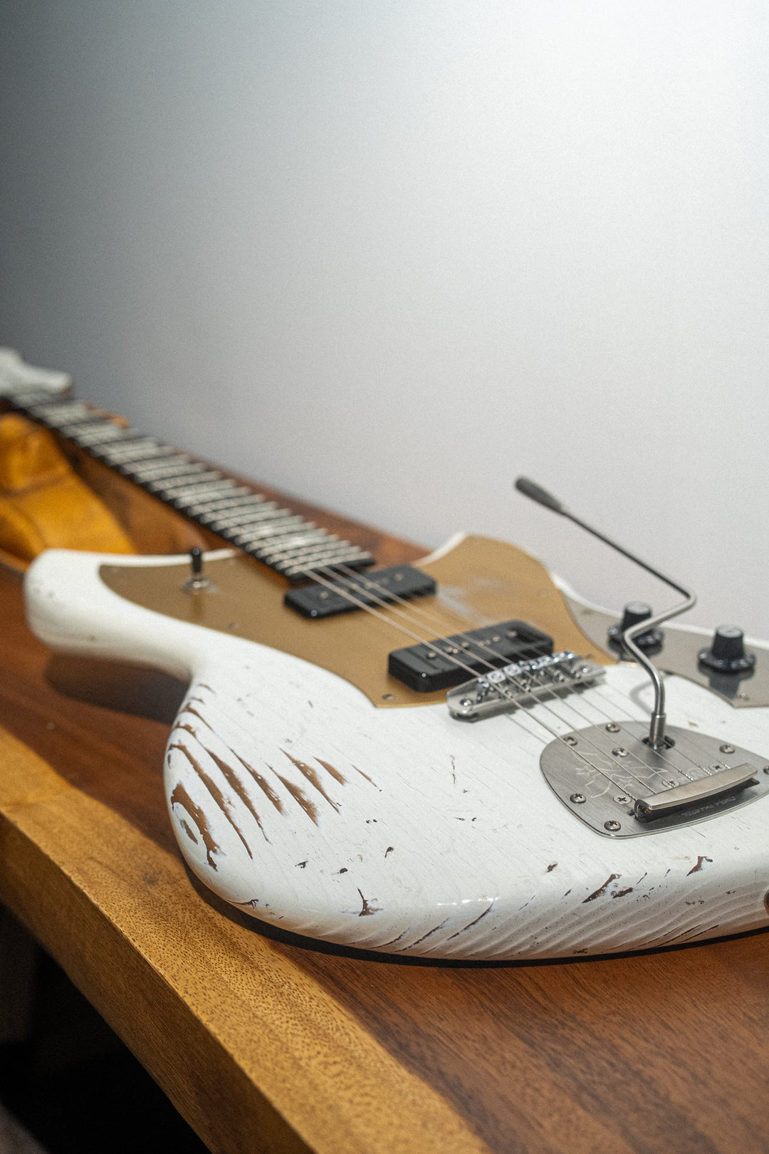 SERUS J - Olympic White | From The Bench