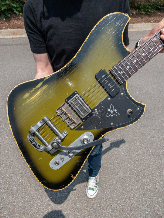 NOVO SIGNATURE VOLTUR - Uffington Burst