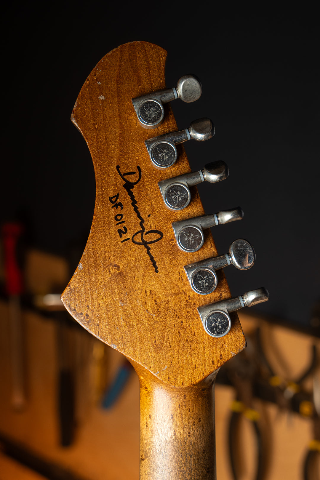 Chambered SERUS P2 - Blue Neo Burst | Signature