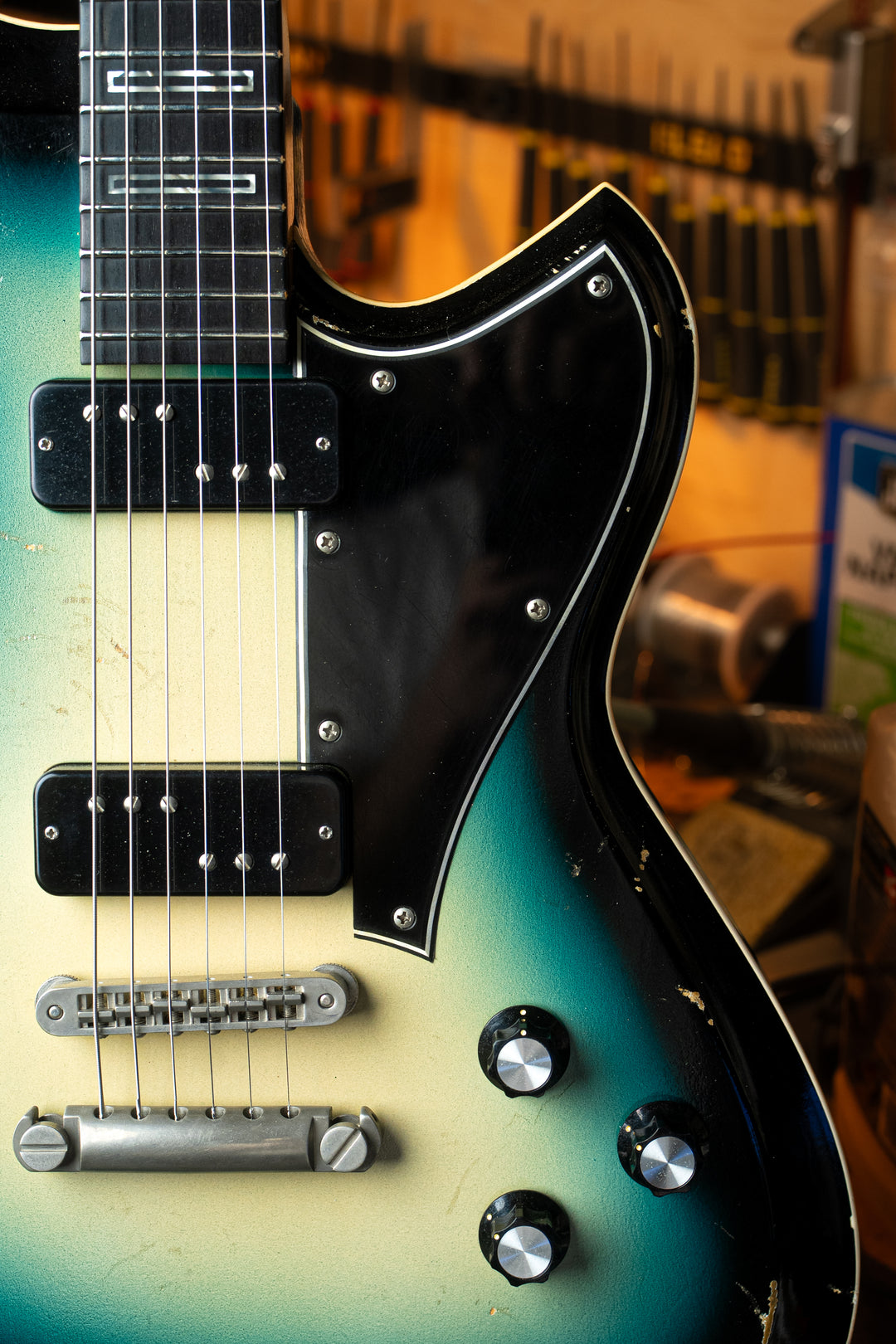 Chambered SERUS P2 - Blue Neo Burst | Signature