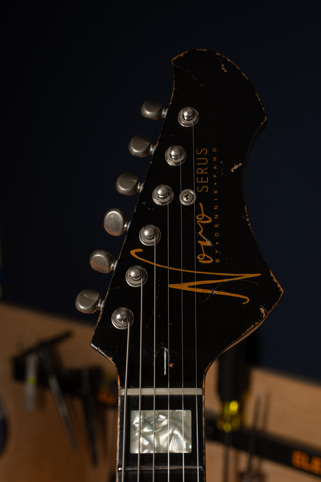 Chambered SERUS H2 - Pelham Green over Gold Top Gold | Signature