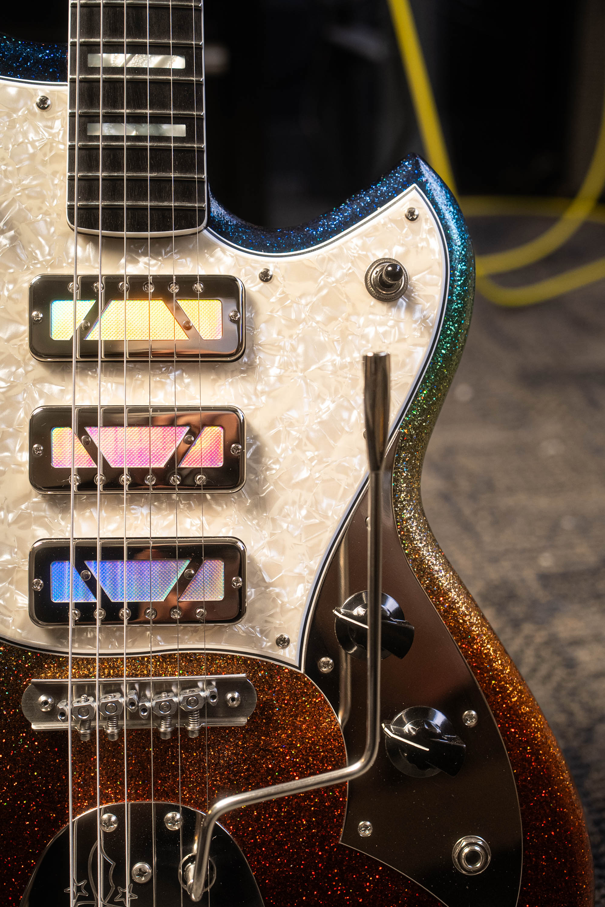 Signature Serus J - Dark Side Sparkle – Novo Guitars