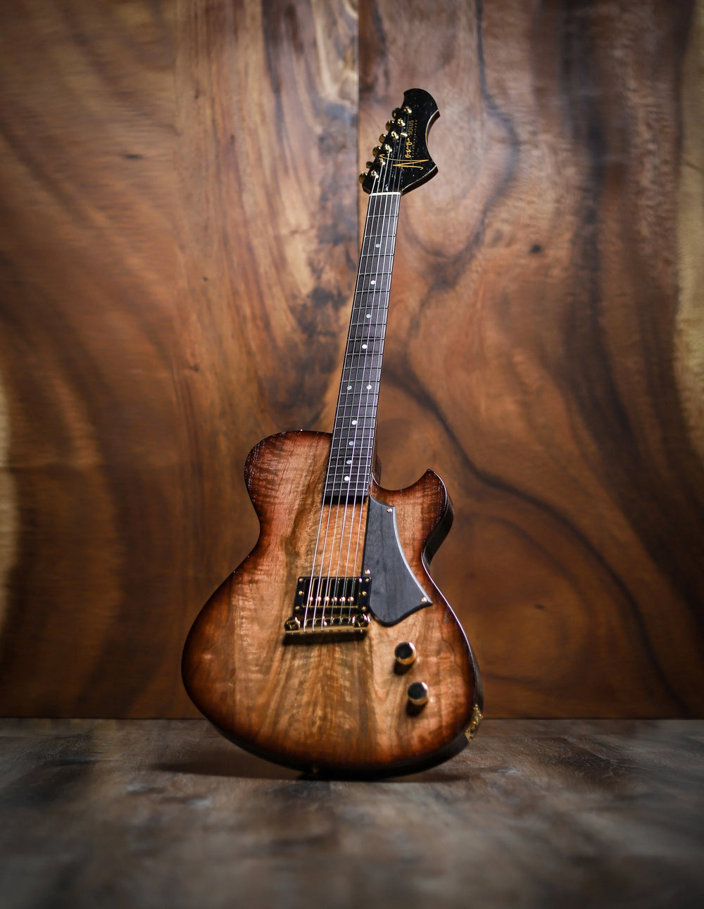NOVO SIGNATURE SOLUS H1 - Tobacco Burst