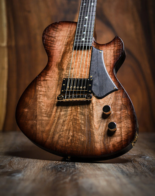 NOVO SIGNATURE SOLUS H1 - Tobacco Burst