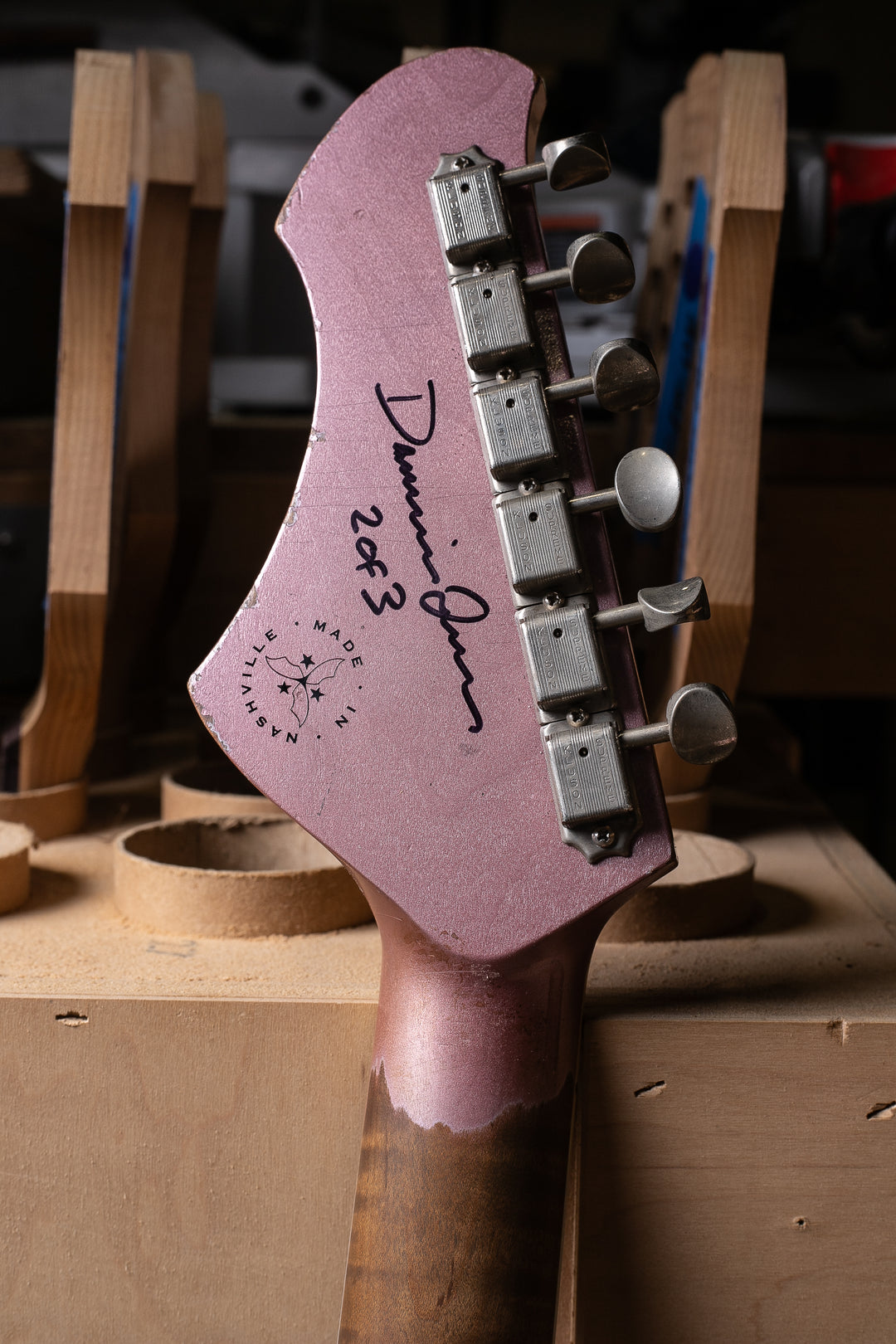 Signature Miris J - Burgundy Mist