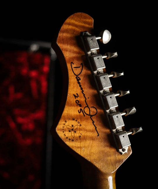 NOVO SIGNATURE SOLUS M1 - 3-Tone Burst on Alder (2 of 5)