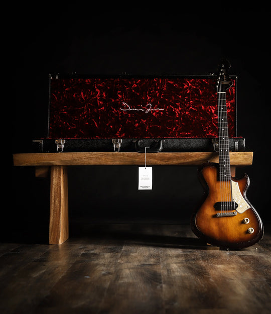NOVO SIGNATURE SOLUS M1 - Amber Burst on Tempered Spruce (5 of 5)